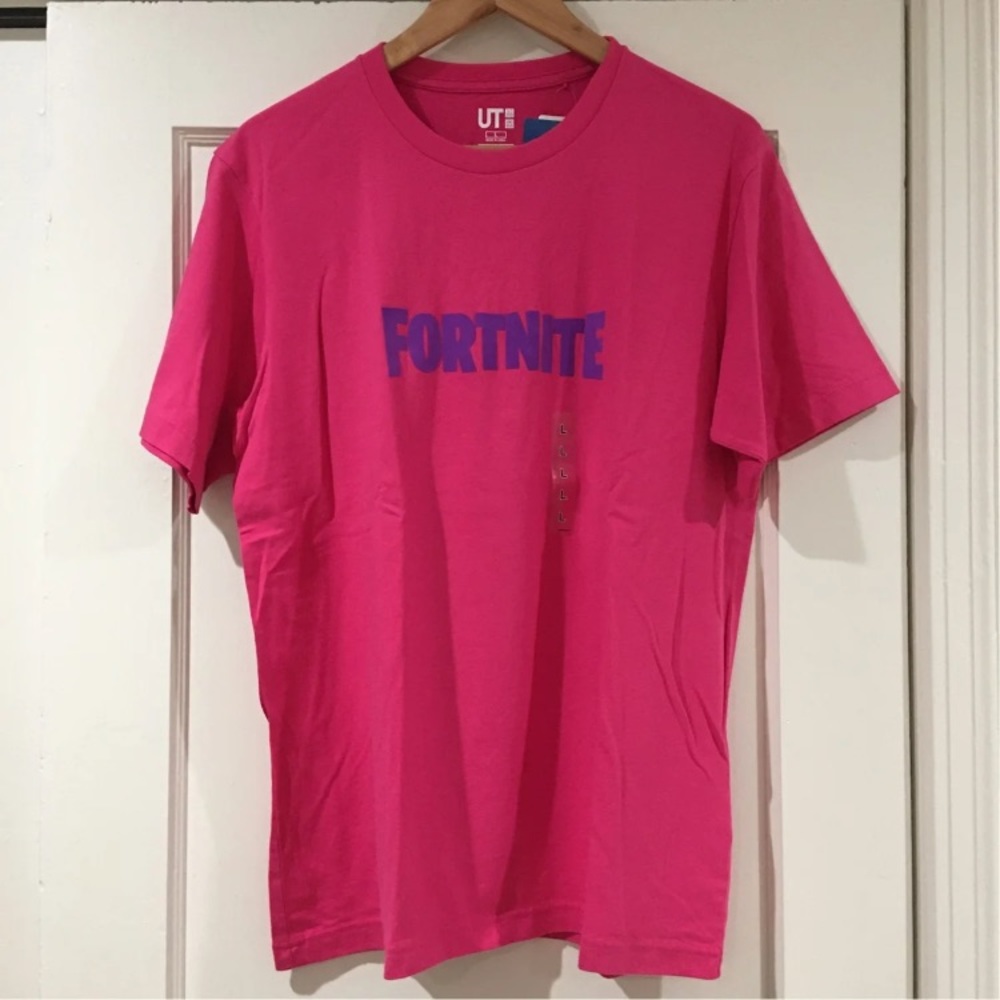 New Fortnite T-Shirt size Large